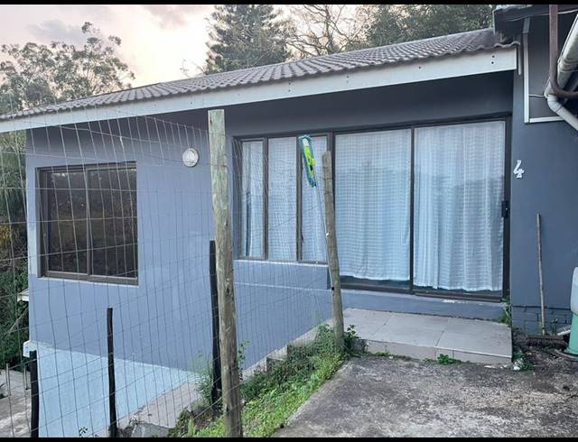 12 BEDROOM HOUSE FOR SALE IN BEREA WEST